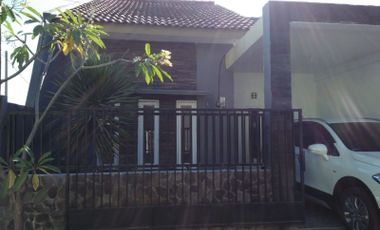 Jual Rumah Dekat Oerr di Perumahan Sukolilo Park Regency Surabaya