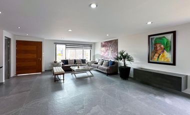 Casa nueva en venta en Metepec con sala de juegos y Roof Garden