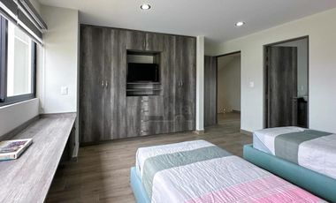 Casa nueva en venta en Metepec con sala de juegos y Roof Garden