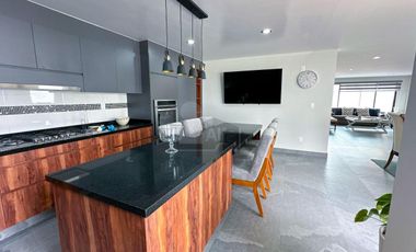 Casa nueva en venta en Metepec con sala de juegos y Roof Garden