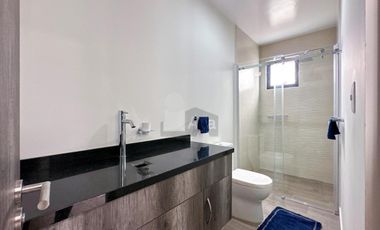 Casa nueva en venta en Metepec con sala de juegos y Roof Garden