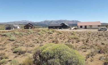 Lote en Barrio Privado Las Marías del Valle  -  a metros del Aeropuerto Chapelco. 1500 mts2 terreno plano con excelentes vistas.