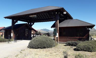 Lote en Barrio Privado Las Marías del Valle  -  a metros del Aeropuerto Chapelco. 1500 mts2 terreno plano con excelentes vistas.
