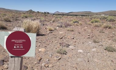 Lote en Barrio Privado Las Marías del Valle  -  a metros del Aeropuerto Chapelco. 1500 mts2 terreno plano con excelentes vistas.