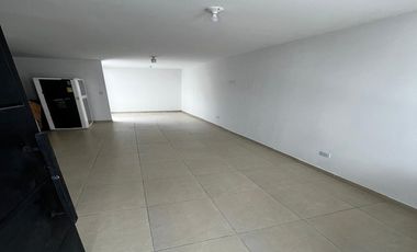 casa en venta en urbanizacion juana paula. Cod V940