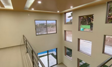 LOMAS DE CUERNAVACA ESTRENE MODERNO CONDOMINIO CON JARDÍN Y ALBERCA PROPIOS VIGILANCIA