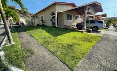 VENTA DE CASA EN BRISAS DEL GOLF 311 MTS