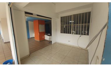 Arriendo local, oficina o consultorio cerca de la UdeA, Medellín