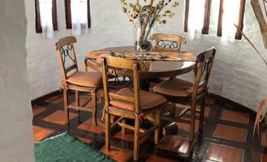 Casa de 5 amb Estilo Colonial
