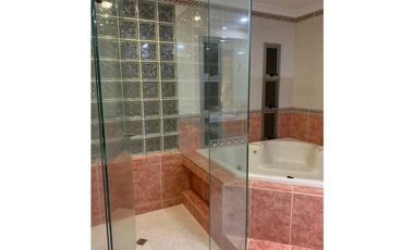 Exclusivo apartaestudio amoblado en Ciudad Jardín. Sur de Cali