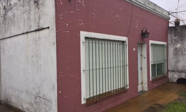 Venta Casa con Departamento multi familiar a reciclar, Apta Crédito Bancario, P. del Rey

Venta Casa con Departamento multi familiar a reciclar, Apta 