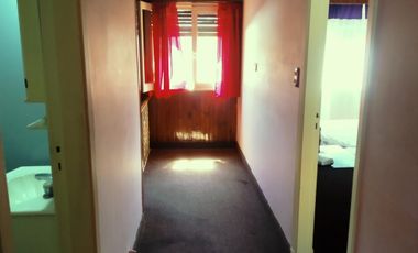 Chalet 3 dormitorios, en 2 plantas, 2 baños, quincho