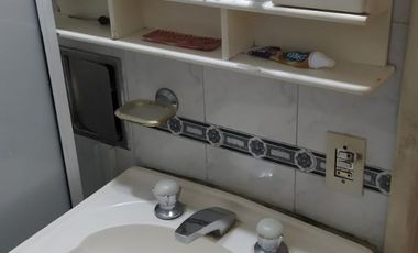 Chalet 3 dormitorios, en 2 plantas, 2 baños, quincho