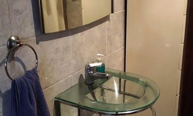 Chalet 3 dormitorios, en 2 plantas, 2 baños, quincho