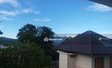 Rumah Modern Dengan Kualitas Yang Bagus di Taman Parahyangan