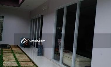 Rumah Modern Dengan Kualitas Yang Bagus di Taman Parahyangan