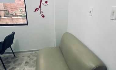 oficina en arriendo en sotomayor. Cod A119948