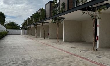 Casa en venta tipo TH al norte de Mérida en Santa Gertrudis Copó