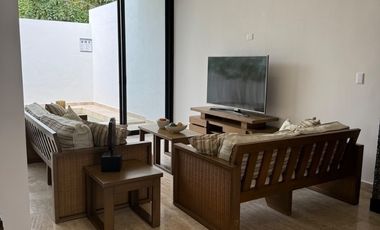 Casa en venta tipo TH al norte de Mérida en Santa Gertrudis Copó