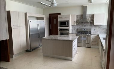 Alquilo Extraordinario apartamento en coco del mar de lujo