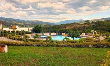 Tu Refugio En La Montaña: Lote En Condominio-piscina Y Salón Social