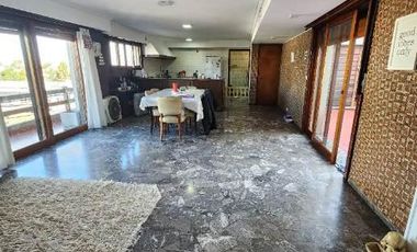Edificio Comercial en  VENTA AVENIDA MITRE 6400 WILDE