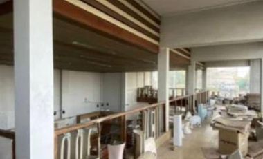 Edificio Comercial en  VENTA AVENIDA MITRE 6400 WILDE