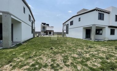 Lotes desde 255m2 ubicados en exclusivo Desarrollo en Metepec