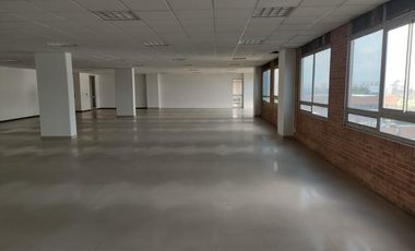 oficina en arriendo en no aplica. Cod A3997602