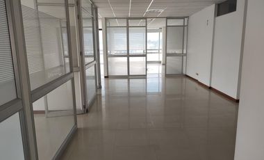 oficina en arriendo en no aplica. Cod A3997602