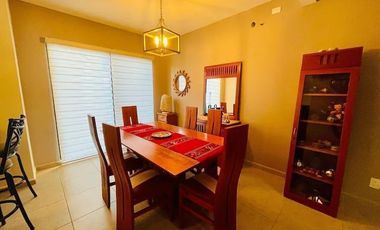 Casa Amueblada con Roof Garden en privada con alberca