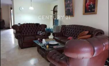 Dijual Rumah Besar Cempaka Putih Jakarta Pusat