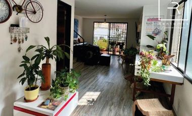 apartamento en venta en la floresta. Cod V10633