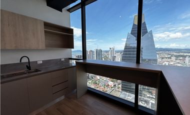 Se Alquila Oficina Amoblada 154 Mts Calle 50 P.44 USD$4,004,00