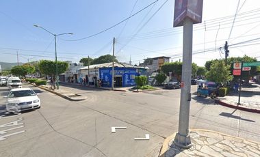 LOCALES COMERCIALES PARA INVERSIONISTAS POR EL PARQUE 5 DE MAYO