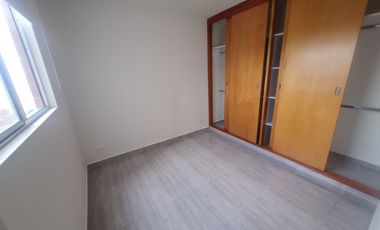 apartamento en arriendo en la mina. Cod A513177