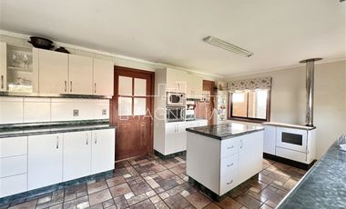 REBAJADA,PARCELA EN TEMUCO CON GRAN CASA Y EXCELENTE QUINCHO