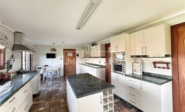 REBAJADA,PARCELA EN TEMUCO CON GRAN CASA Y EXCELENTE QUINCHO