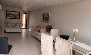 VENDO  EN LA CHORRERA PUERTO CAIMITO VAL PARAISO 3R