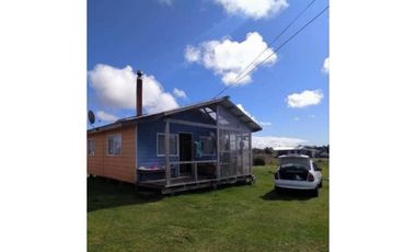 SE VENDE  PARCELA CON  CASA EN CAULIN ALTO -  ANCUD CHILOE