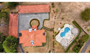 PH PUNTA BARCO RESORT