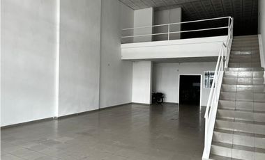 Se Alquila Local Comercial  380 Mts La Castellana $2.500.00+itbms