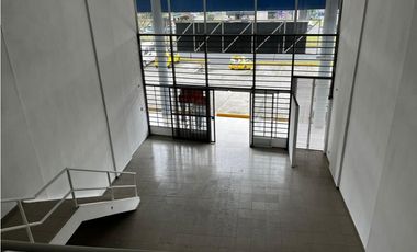 Se Alquila Local Comercial  380 Mts La Castellana $2.500.00+itbms