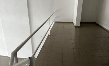Se Alquila Local Comercial  380 Mts La Castellana $2.500.00+itbms