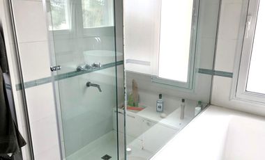 Casa 3 dormitorios venta y alquiler en San Benito, Villa Nueva