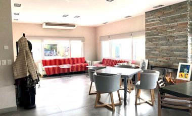 Casa 3 dormitorios venta y alquiler en San Benito, Villa Nueva