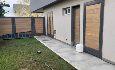 Casa 3 dormitorios venta y alquiler en San Benito, Villa Nueva