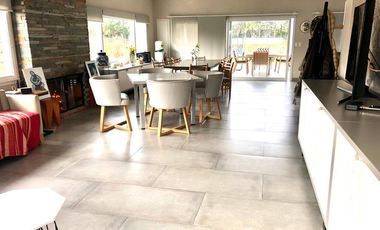 Casa 3 dormitorios venta y alquiler en San Benito, Villa Nueva