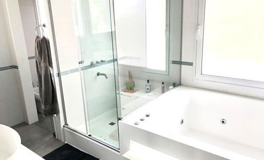 Casa 3 dormitorios venta y alquiler en San Benito, Villa Nueva