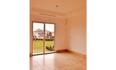 CASA EN SANATA MARA FAIRWAY